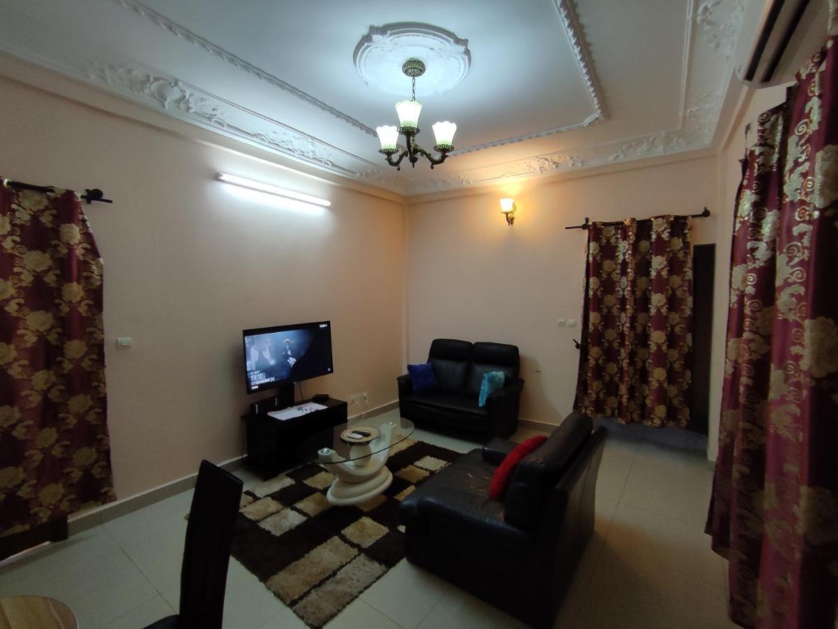 Dream'S House Bonamoussadi - Studio Bed & Breakfast Douala Exterior photo